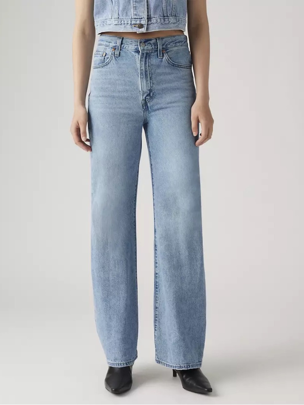 Levi’s Ribcage Wide leg Jeans NWT 30x 32 SOLD OUT ONLINE